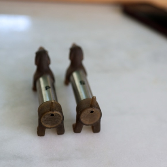 Dog-Shaped Salt and Pepper Shakers - Picture 2 of 7